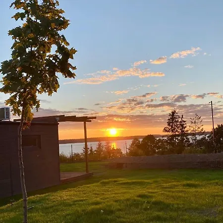 Nad Jeziorem Feriehus *